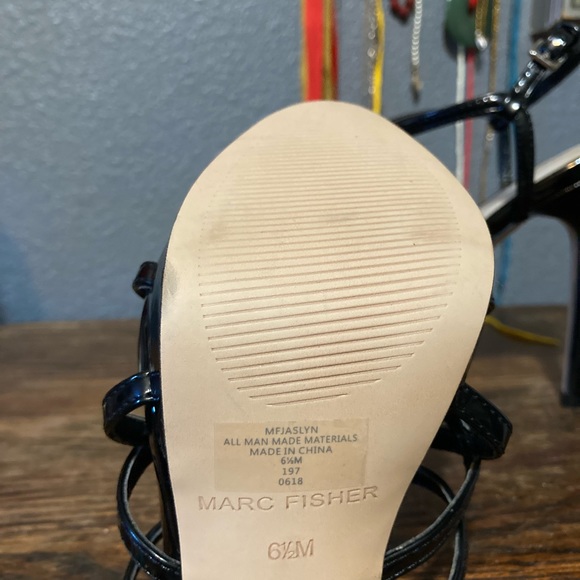 Marc Fisher Womens Jaslyn Patent Caged Platform Sandals Shoes Black Sz 6 1/2 - Picture 5 of 6